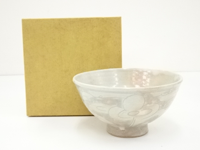 JAPANESE TEA CEREMONY / TEA BOWL CHAWAN / FLOWER 